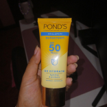 Pond's UV Hydrate Sunscreen with Hyaluron