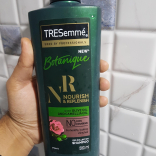 Botanique Shampoo Nourish & Replenish