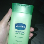 Vaseline Lotion Intensive Care Aloe Soothe