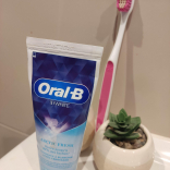 Creme Dental Oral-B 3D White Perfection